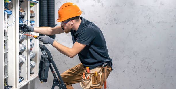 Best Local Electrician Companies  in Forest City, FL